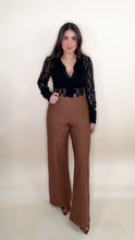 Load image into Gallery viewer, Kelly Stretchy Pants (2 colors)
