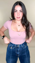 Load image into Gallery viewer, Ninna Stretchy Jeans
