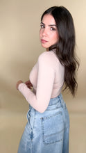 Load image into Gallery viewer, Not your Basic Jeans
