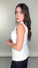 Load image into Gallery viewer, Annie Elegant Vest
