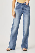 Load image into Gallery viewer, Brianna Wide Leg Jeans
