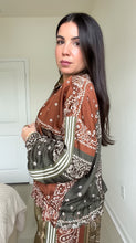 Load image into Gallery viewer, Bandana Print Set - Olive

