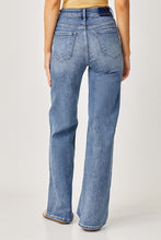 Load image into Gallery viewer, Brianna Wide Leg Jeans
