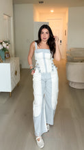 Load image into Gallery viewer, Billie Two Piece Set - Light Blue
