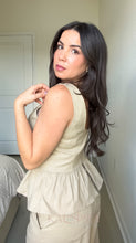 Load image into Gallery viewer, Leslie Two Piece Set - Beige
