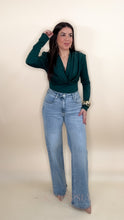 Load image into Gallery viewer, Kirk Rhinestone Jeans
