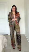 Load image into Gallery viewer, Bandana Print Set - Olive

