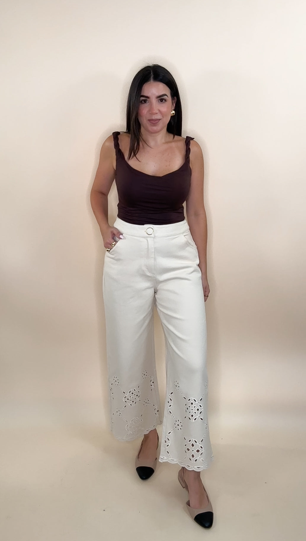 Lari Embroidered Pants