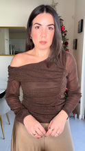 Load image into Gallery viewer, Asymmetric Shoulder Top
