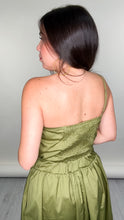 Load image into Gallery viewer, Jenna Flower Dress Green
