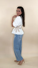 Load image into Gallery viewer, Side Flower Blouse
