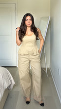 Load image into Gallery viewer, Leslie Two Piece Set - Beige
