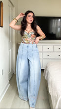 Load image into Gallery viewer, The Perfect Baggy Jeans

