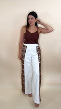 Load image into Gallery viewer, Chocos Embroidered Pant
