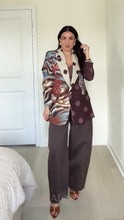 Load image into Gallery viewer, The Statement Printed Blazer
