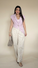 Load image into Gallery viewer, Beautiful Spring Jeans
