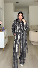 Load image into Gallery viewer, Molly Two Piece Set

